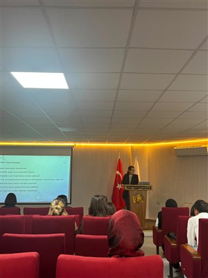 Moleküler Biyoloji ve Genetik Bölümünde Önlük Giyme Töreni ve Oryantasyon Programı Gerçekleştirildi